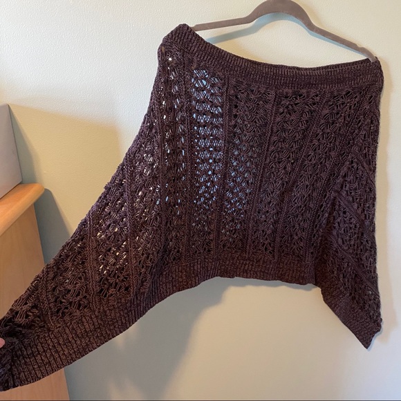Knit Grey Shawl - Picture 2 of 4